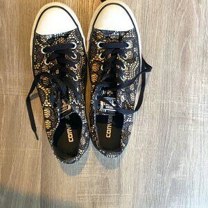 Converse Women's Chuck Taylor All Star NEW (8)